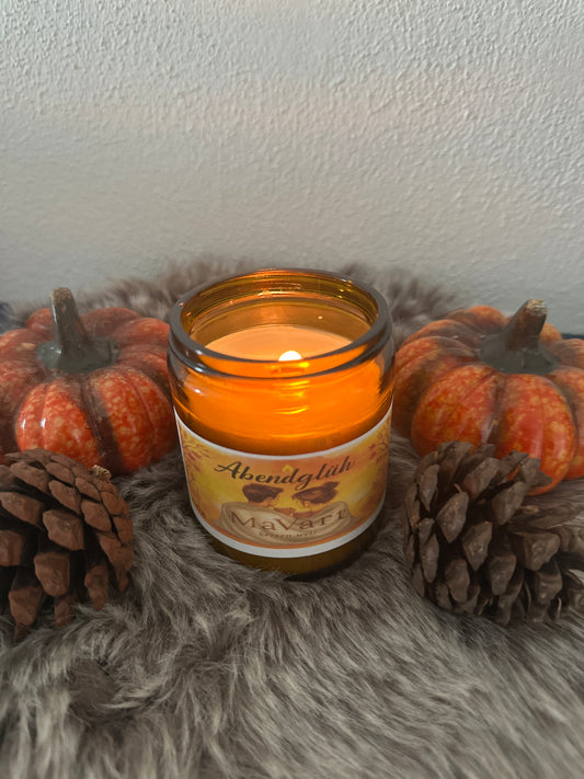 Magische Herbstkerzen mit Orakel